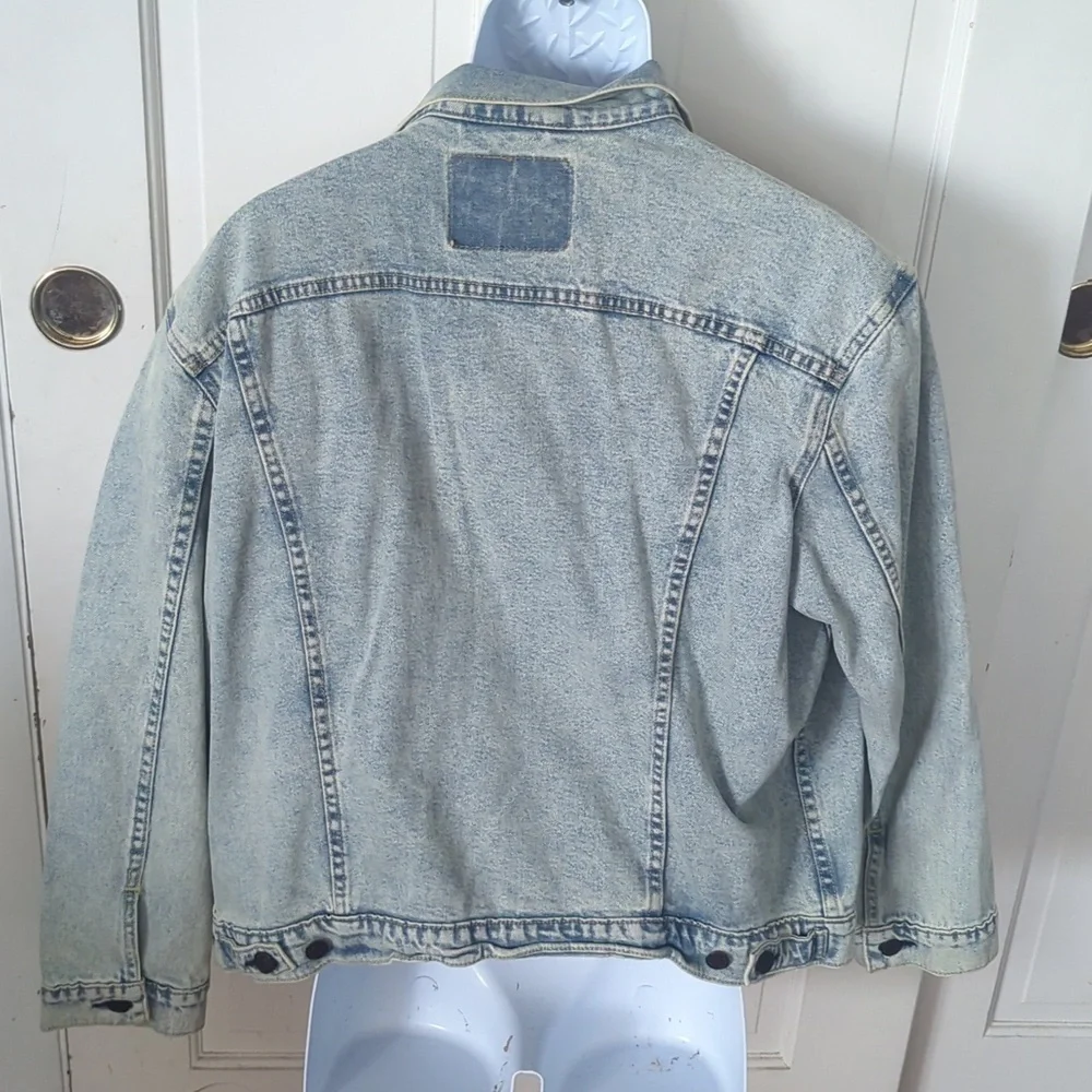 Levi's Jean Jacket - Picture 2 of 7
